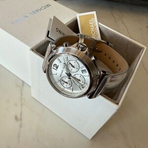 New MICHAEL KORS Maren Watch MK7509